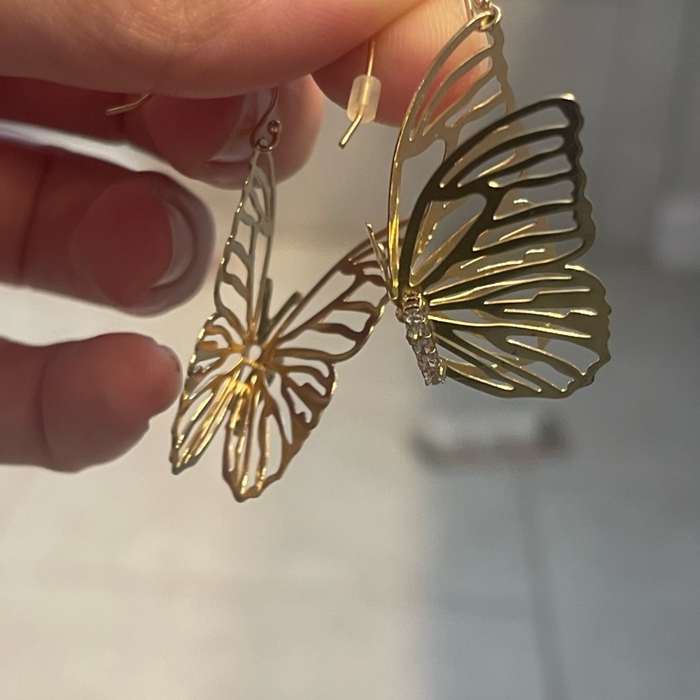 Elegant Gold Butterfly Earrings